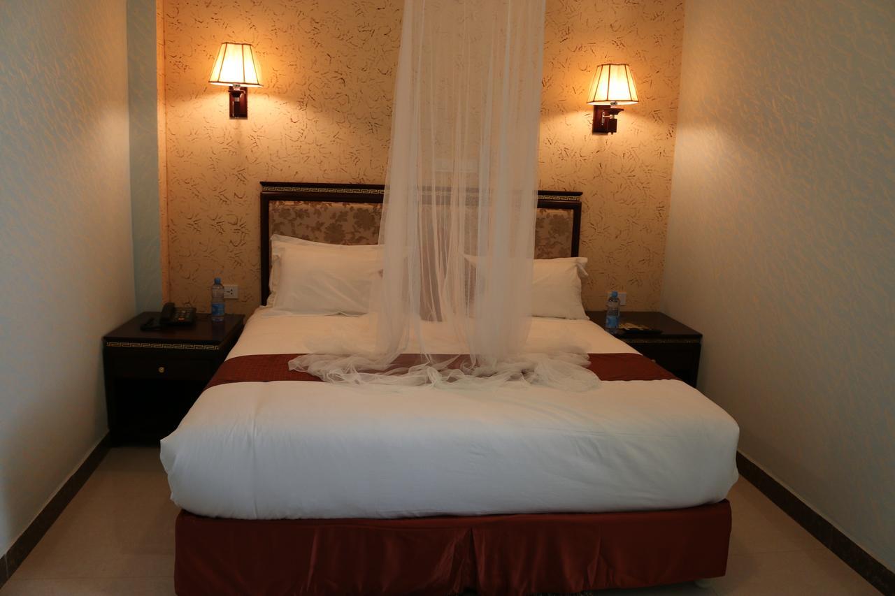 Solyana Hotel Бахир Дар Екстериор снимка